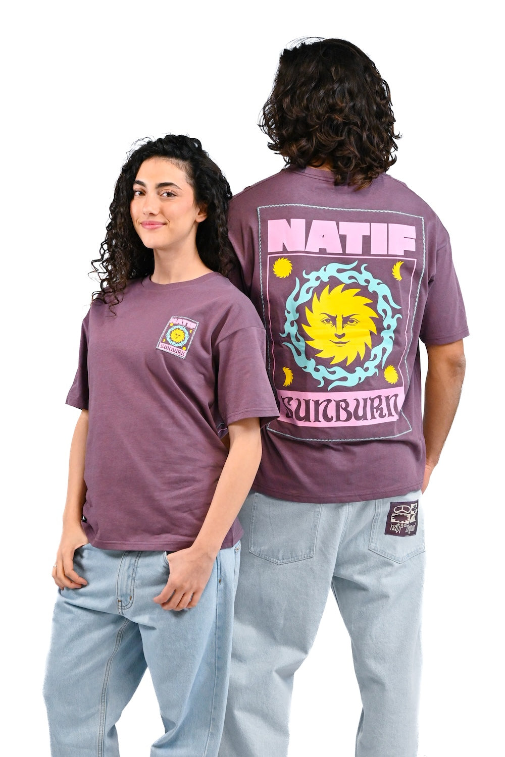 T-shirt Natif Sunburn Elements porté
