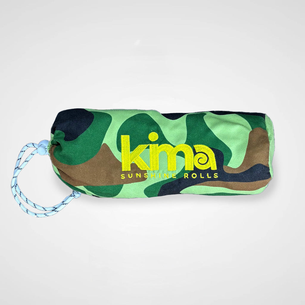 Serviette de plage Kima Camo Forest, pochette zippée assortie