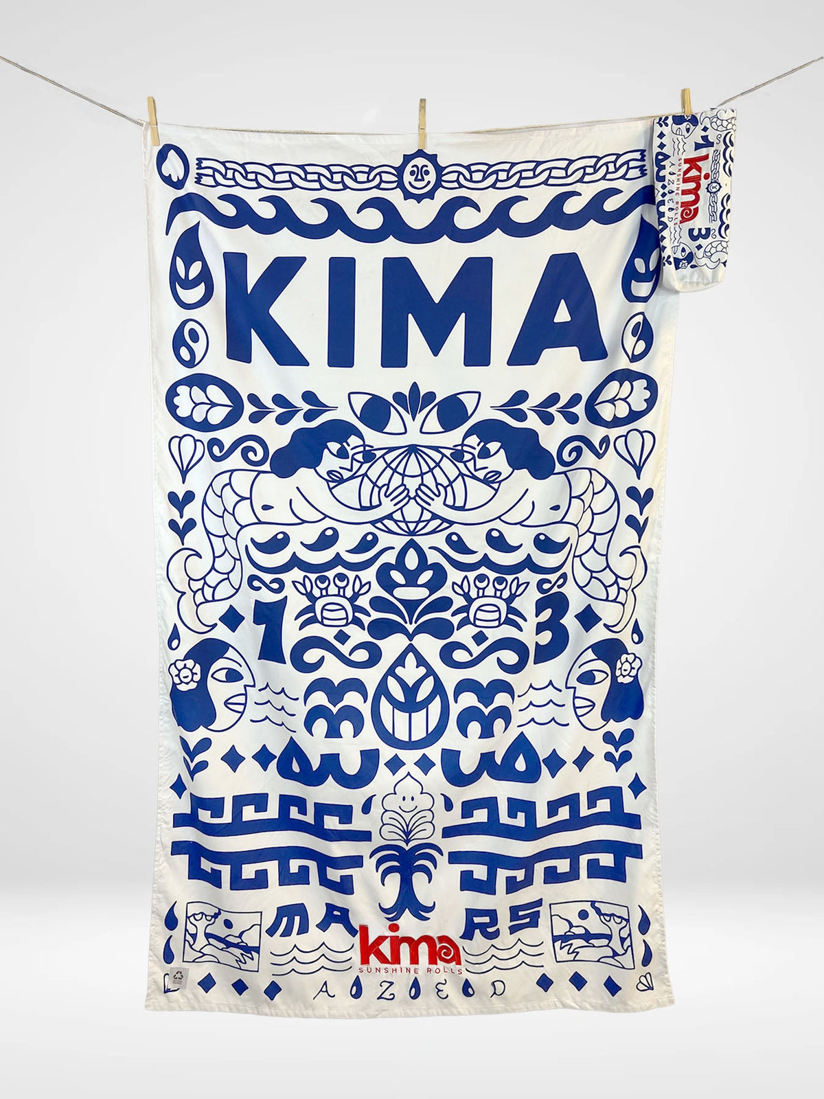 Serviette de plage Kima AZED, bleu et crème, à plat - Ô Cabanon La Ciotat