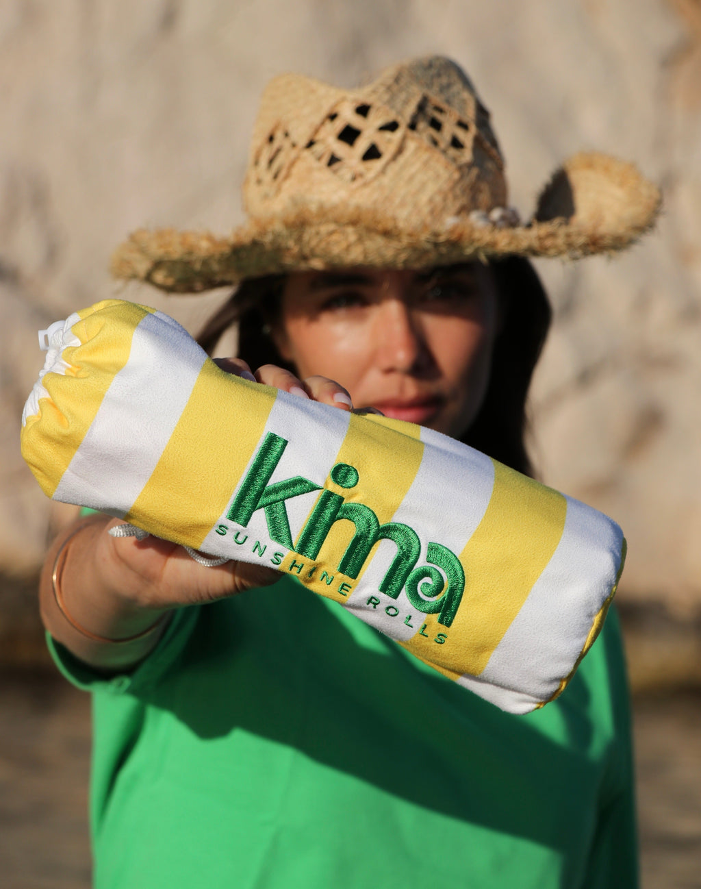Serviette de plage Kima Etxola Jaune, pochette zippée assortie
