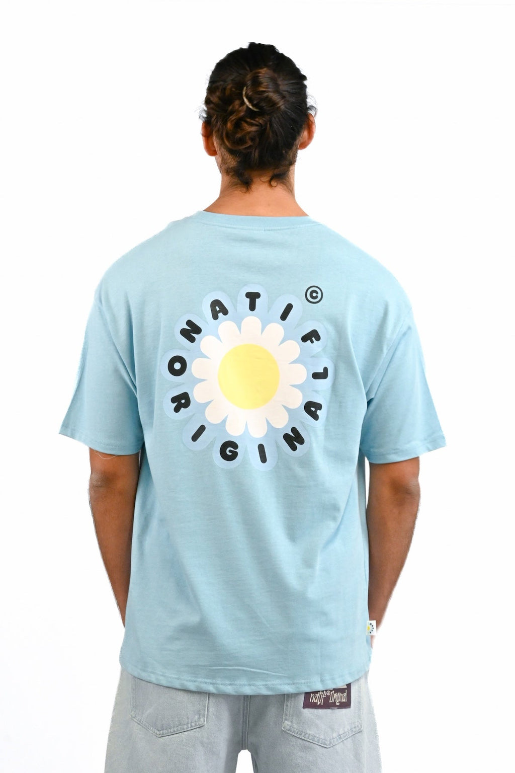 T-shirt Natif Original Daisy porté, de dos