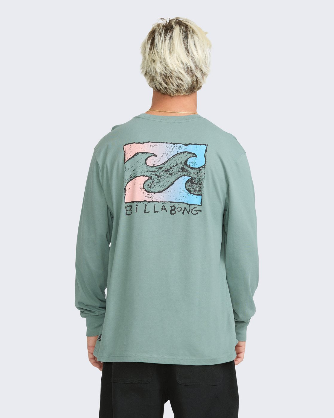 T-shirt manches longues Billabong Crayon Wave Premium vert argile, porté, vue de dos