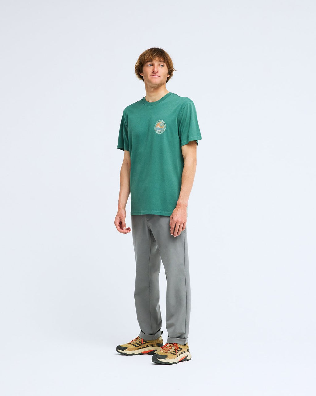 T-shirt Billabong Rockies vert pin, porté en pied