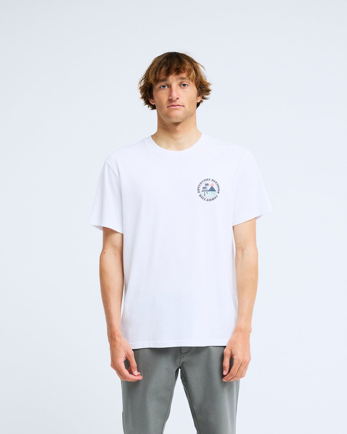 T-shirt Billabong Rockies blanc, porté, de face
