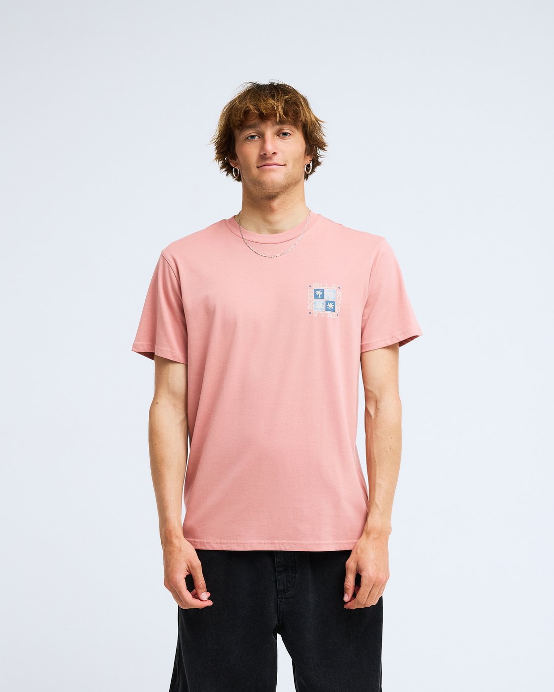 T-shirt Billabong Troppo rose cendré, porté, de face