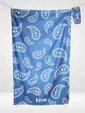 Serviette de plage Kima Bandana, bandana bleu, à plat - Ô Cabanon La Ciotat